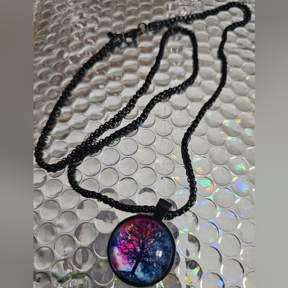 New Tree of Life Necklace on Black Chain - Picture 5 of 5